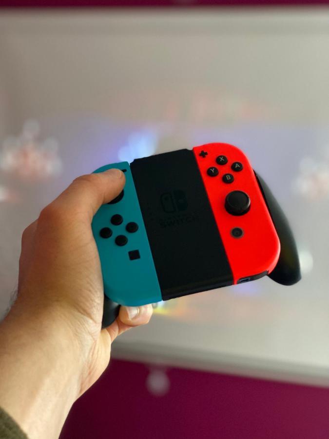 Capsule Groovy-Jacuzzi-Sauna-Billard-Netflix- Nintendo Switch & Jeux Монс Экстерьер фото