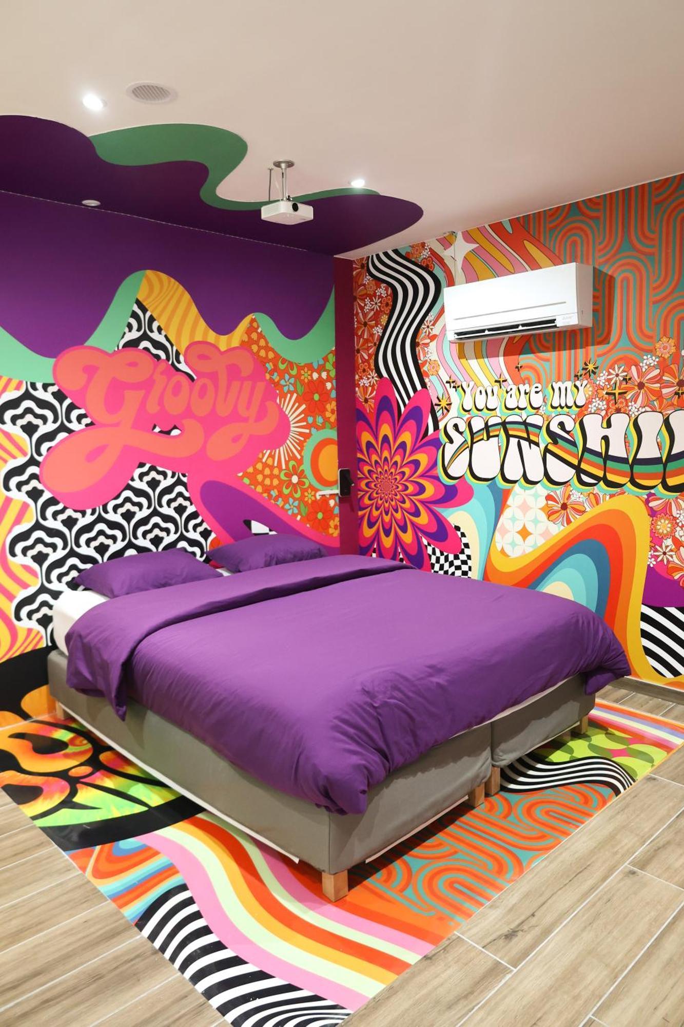 Capsule Groovy-Jacuzzi-Sauna-Billard-Netflix- Nintendo Switch & Jeux Монс Экстерьер фото