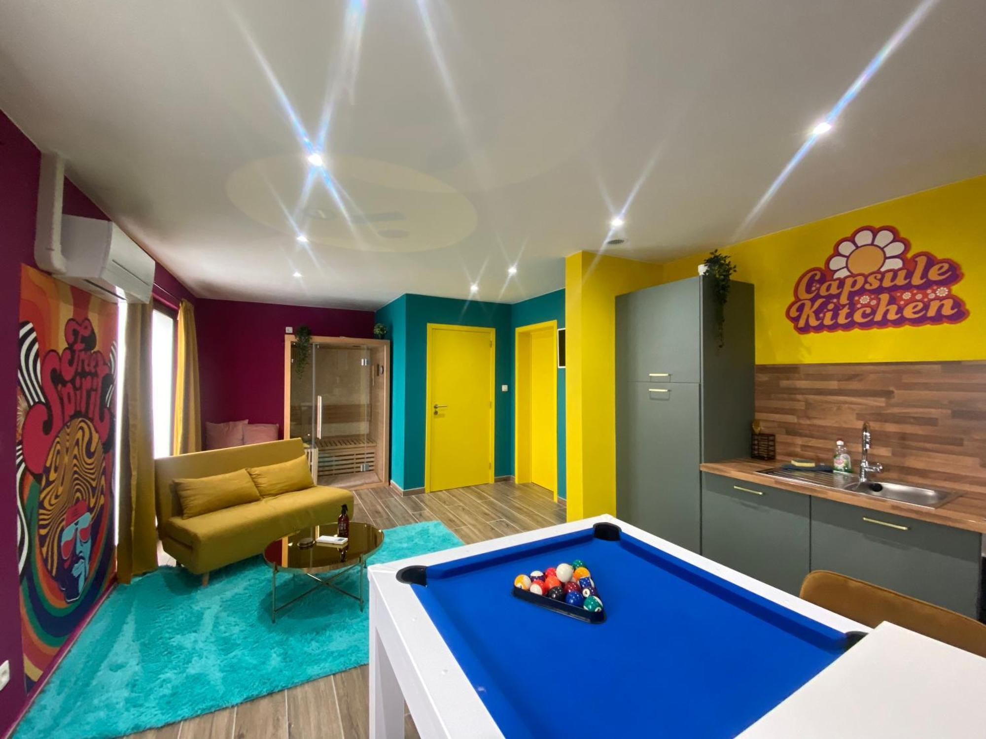 Capsule Groovy-Jacuzzi-Sauna-Billard-Netflix- Nintendo Switch & Jeux Монс Экстерьер фото